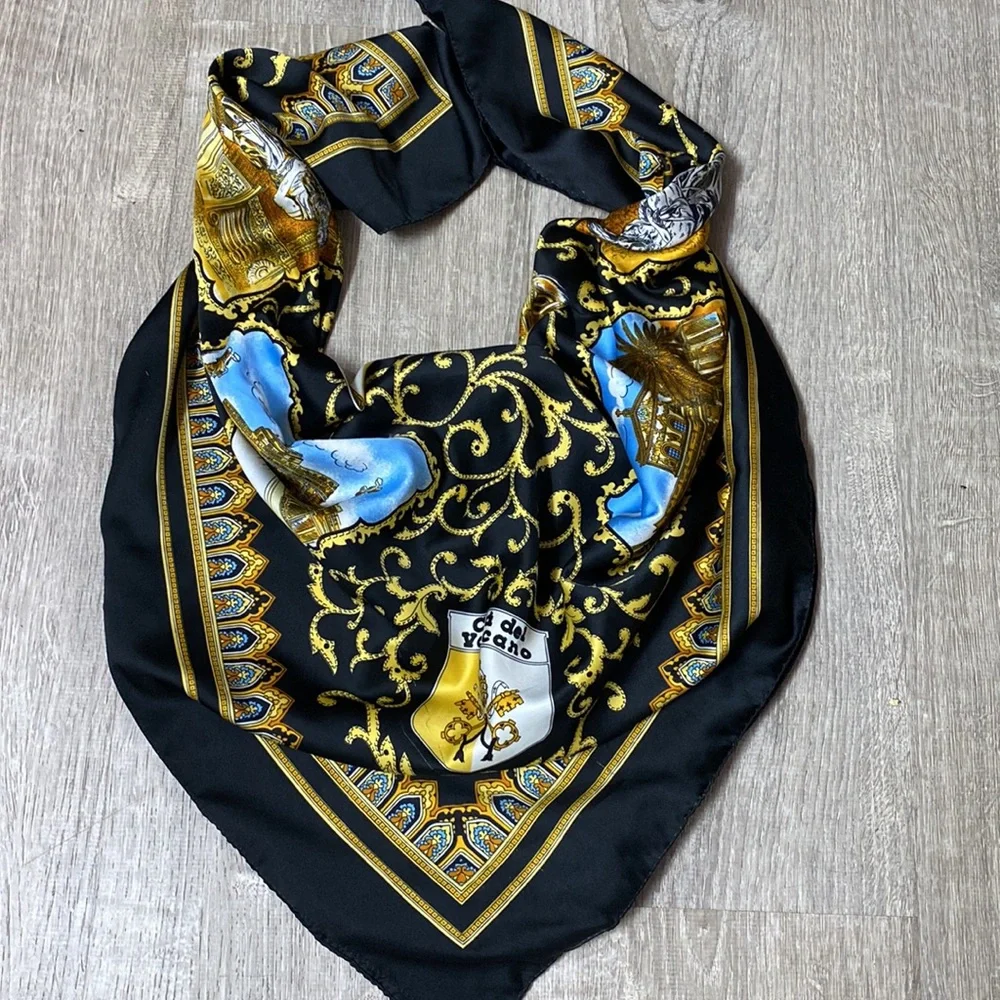 VINTAGE SOUVENIR di ROMA ROME ITALY SCARF LANDMARKS black GOLD 34”SQUARE